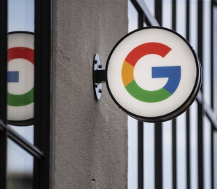 Google стверджує, що хакери викрали дані її клієнтів, зламавши базу даних Salesforce